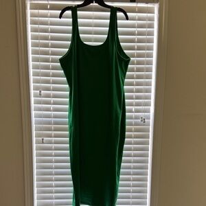 Elegant Green Sleeveless Dress